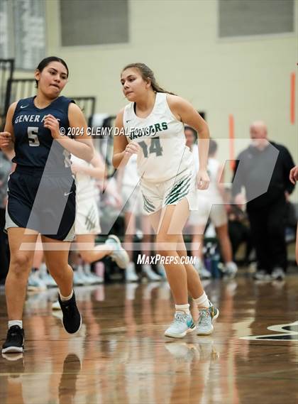 Thumbnail 3 in Arrupe Jesuit vs D’Evelyn (CHSAA 4A State Tournament Round 1) photogallery.