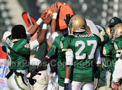 Thumbnail 2 in Cardinal Newman vs. St. Bonaventure (CIF State D3 Final) photogallery.