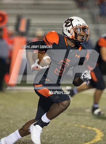Thumbnail 1 in Oak Park-River Forest @ Edwardsville photogallery.