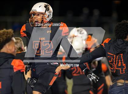 Thumbnail 1 in Oak Park-River Forest @ Edwardsville photogallery.