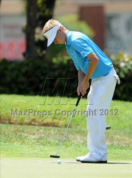 Thumbnail 2 in CIF State Boys Golf Championships photogallery.