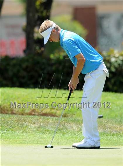 Thumbnail 1 in CIF State Boys Golf Championships photogallery.