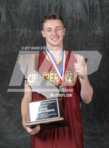 Thumbnail 2 in Esperanza (CIF State D2 Award Photos) photogallery.
