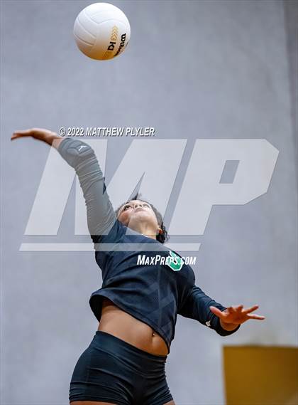Thumbnail 3 in Gray's Creek vs West Brunswick (Jack Britt's 19th Annual Volleyball Jamboree)(scrimmage) photogallery.