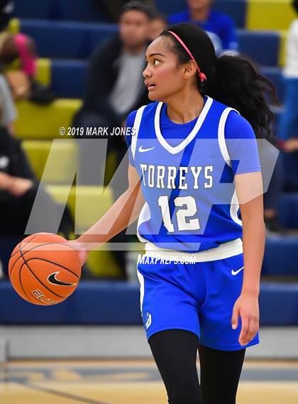 Thumbnail 2 in La Jolla Country Day vs. Sierra Canyon (Nike Tournament of Champions)  photogallery.