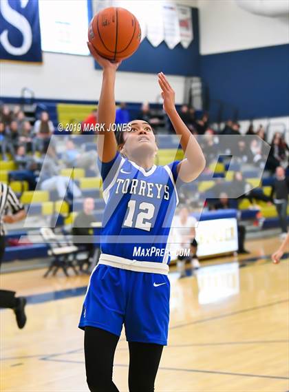Thumbnail 3 in La Jolla Country Day vs. Sierra Canyon (Nike Tournament of Champions)  photogallery.