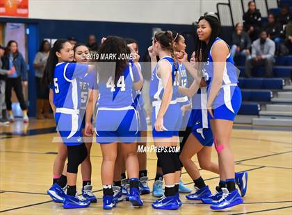 Thumbnail 1 in La Jolla Country Day vs. Sierra Canyon (Nike Tournament of Champions)  photogallery.