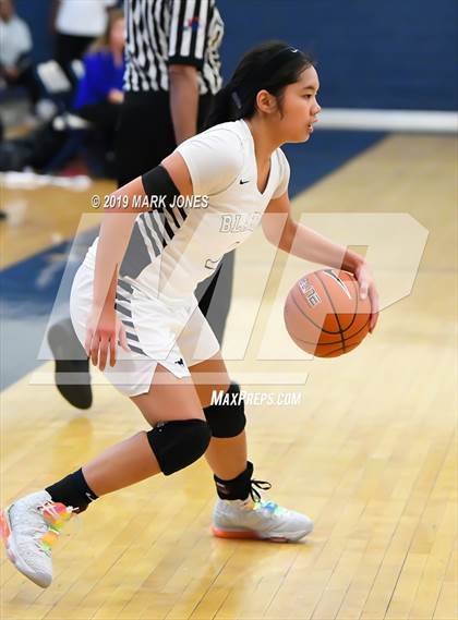 Thumbnail 1 in La Jolla Country Day vs. Sierra Canyon (Nike Tournament of Champions)  photogallery.