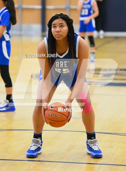 Thumbnail 3 in La Jolla Country Day vs. Sierra Canyon (Nike Tournament of Champions)  photogallery.