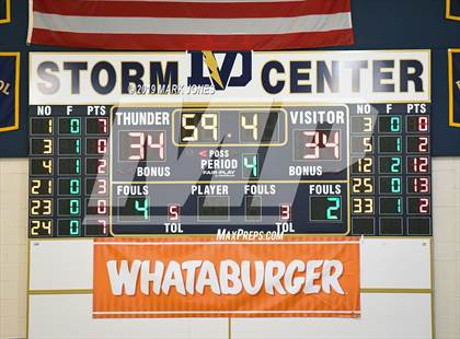 Thumbnail 2 in La Jolla Country Day vs. Sierra Canyon (Nike Tournament of Champions)  photogallery.