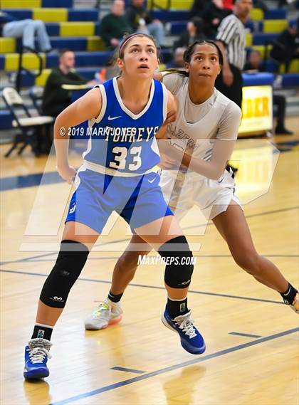 Thumbnail 3 in La Jolla Country Day vs. Sierra Canyon (Nike Tournament of Champions)  photogallery.