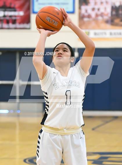 Thumbnail 2 in La Jolla Country Day vs. Sierra Canyon (Nike Tournament of Champions)  photogallery.