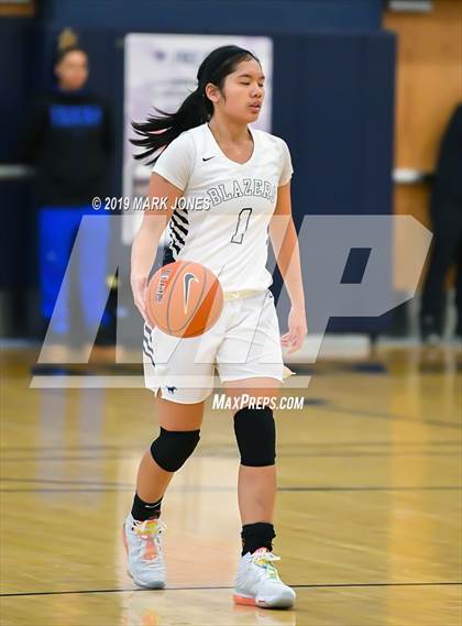 Thumbnail 1 in La Jolla Country Day vs. Sierra Canyon (Nike Tournament of Champions)  photogallery.