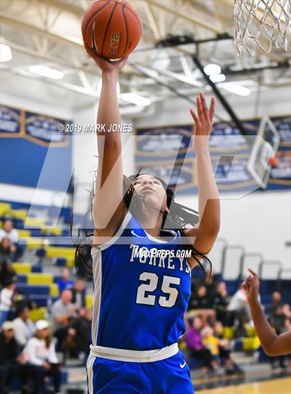Thumbnail 3 in La Jolla Country Day vs. Sierra Canyon (Nike Tournament of Champions)  photogallery.