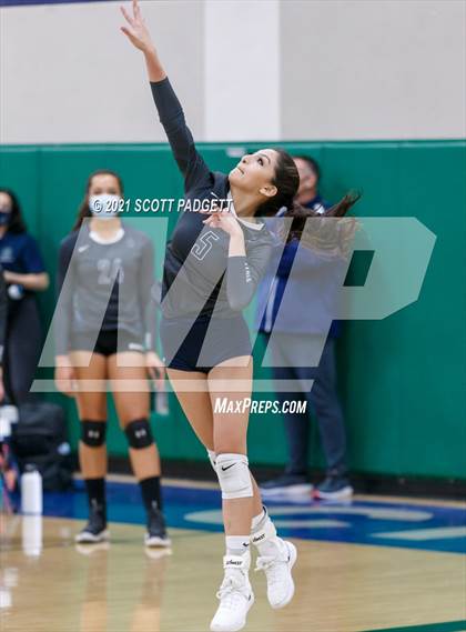Thumbnail 1 in Great Oak @ Chaparral photogallery.