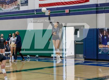 Thumbnail 1 in Great Oak @ Chaparral photogallery.