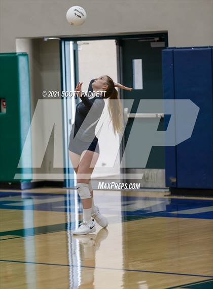 Thumbnail 1 in Great Oak @ Chaparral photogallery.