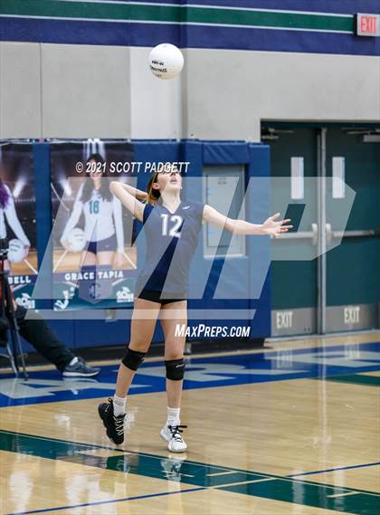 Thumbnail 1 in Great Oak @ Chaparral photogallery.