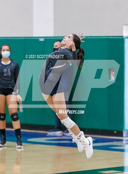 Thumbnail 2 in Great Oak @ Chaparral photogallery.