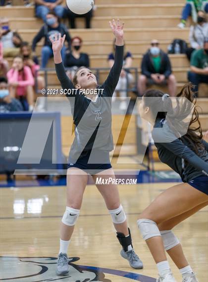 Thumbnail 2 in Great Oak @ Chaparral photogallery.