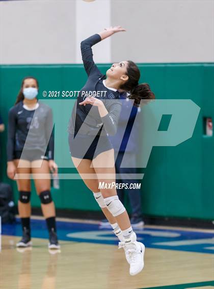 Thumbnail 3 in Great Oak @ Chaparral photogallery.
