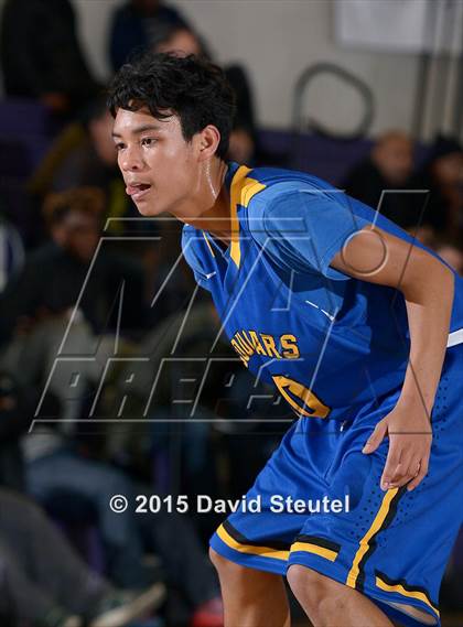 Thumbnail 2 in Newark Memorial vs. Capital Christian (St. Hope Elite Classic) photogallery.