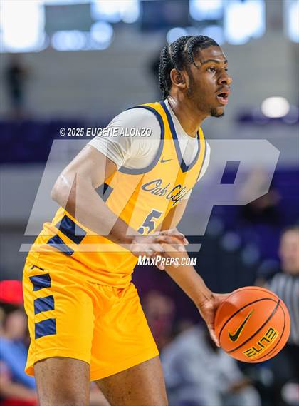 Thumbnail 2 in Oak Cliff Faith Family Academy vs. Long Island Lutheran (City of Palms Classic) photogallery.
