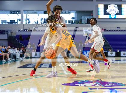 Thumbnail 2 in Oak Cliff Faith Family Academy vs. Long Island Lutheran (City of Palms Classic) photogallery.