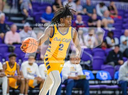 Thumbnail 3 in Oak Cliff Faith Family Academy vs. Long Island Lutheran (City of Palms Classic) photogallery.