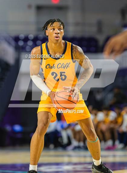 Thumbnail 3 in Oak Cliff Faith Family Academy vs. Long Island Lutheran (City of Palms Classic) photogallery.