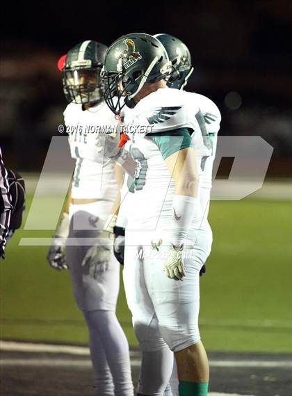 Thumbnail 2 in Derby vs. Lawrence Free State (KSHSAA 6A Semifinal) photogallery.