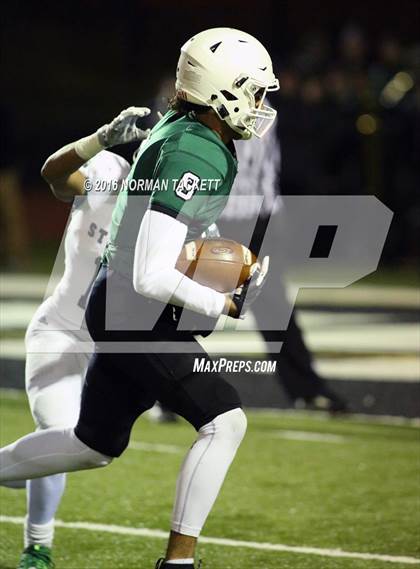 Thumbnail 2 in Derby vs. Lawrence Free State (KSHSAA 6A Semifinal) photogallery.