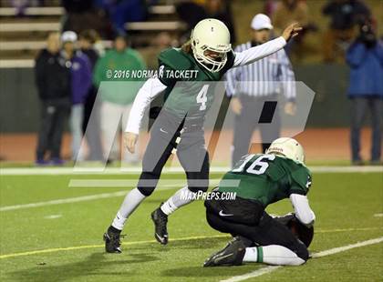 Thumbnail 1 in Derby vs. Lawrence Free State (KSHSAA 6A Semifinal) photogallery.