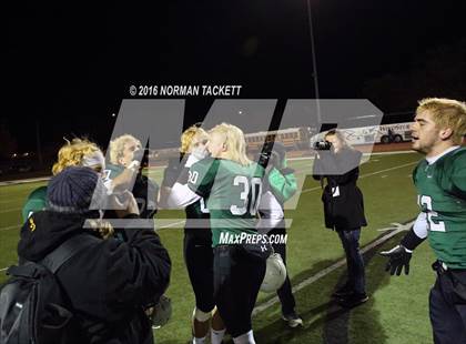 Thumbnail 3 in Derby vs. Lawrence Free State (KSHSAA 6A Semifinal) photogallery.