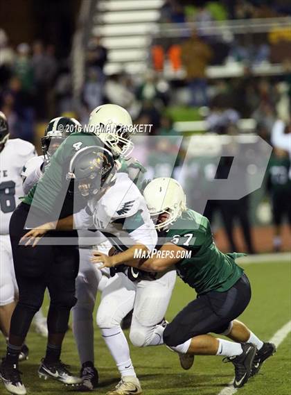 Thumbnail 1 in Derby vs. Lawrence Free State (KSHSAA 6A Semifinal) photogallery.