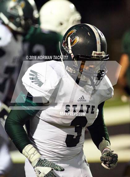 Thumbnail 1 in Derby vs. Lawrence Free State (KSHSAA 6A Semifinal) photogallery.