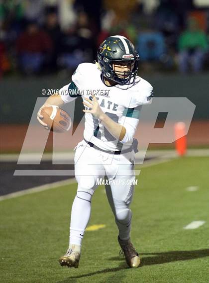 Thumbnail 2 in Derby vs. Lawrence Free State (KSHSAA 6A Semifinal) photogallery.