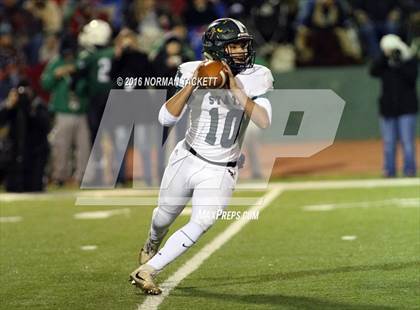 Thumbnail 2 in Derby vs. Lawrence Free State (KSHSAA 6A Semifinal) photogallery.