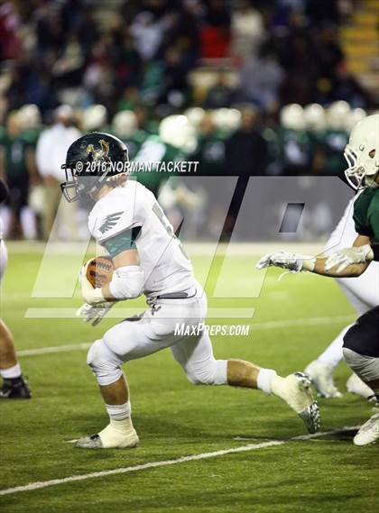 Thumbnail 2 in Derby vs. Lawrence Free State (KSHSAA 6A Semifinal) photogallery.