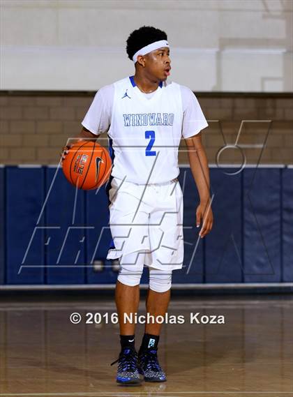 Thumbnail 3 in Cantwell-Sacred Heart vs. Windward (MLK Day Showdown) photogallery.