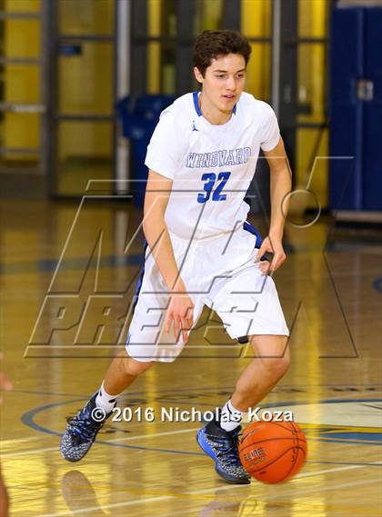 Thumbnail 2 in Cantwell-Sacred Heart vs. Windward (MLK Day Showdown) photogallery.