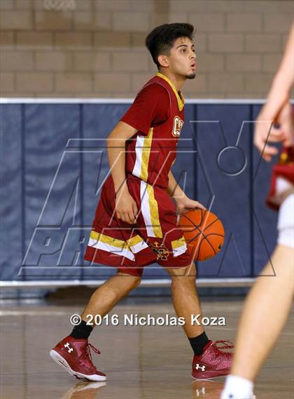 Thumbnail 3 in Cantwell-Sacred Heart vs. Windward (MLK Day Showdown) photogallery.