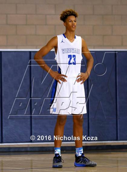 Thumbnail 1 in Cantwell-Sacred Heart vs. Windward (MLK Day Showdown) photogallery.