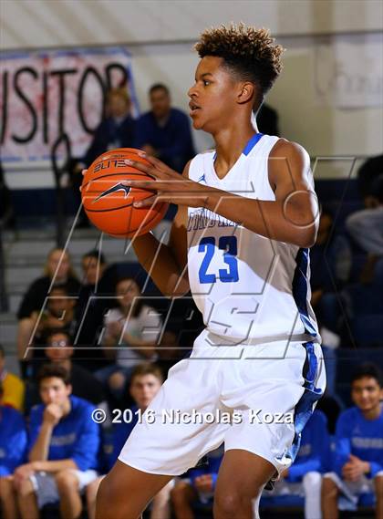 Thumbnail 2 in Cantwell-Sacred Heart vs. Windward (MLK Day Showdown) photogallery.