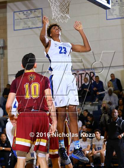 Thumbnail 2 in Cantwell-Sacred Heart vs. Windward (MLK Day Showdown) photogallery.
