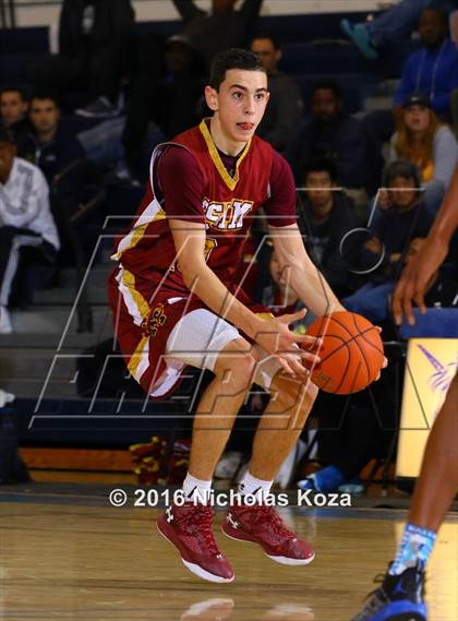 Thumbnail 3 in Cantwell-Sacred Heart vs. Windward (MLK Day Showdown) photogallery.