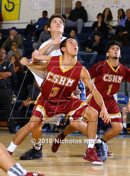 Thumbnail 2 in Cantwell-Sacred Heart vs. Windward (MLK Day Showdown) photogallery.