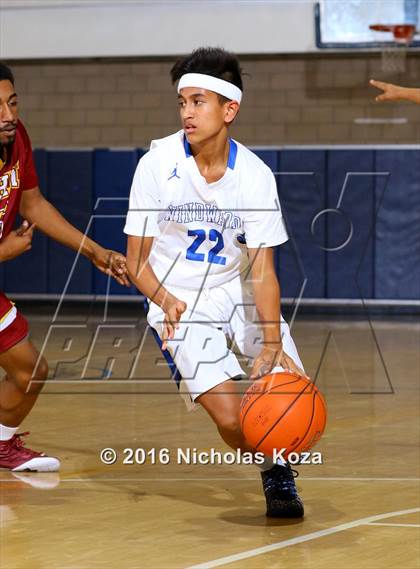 Thumbnail 1 in Cantwell-Sacred Heart vs. Windward (MLK Day Showdown) photogallery.