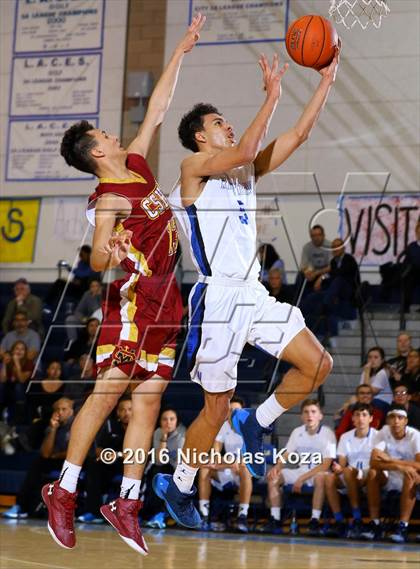 Thumbnail 1 in Cantwell-Sacred Heart vs. Windward (MLK Day Showdown) photogallery.