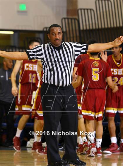 Thumbnail 2 in Cantwell-Sacred Heart vs. Windward (MLK Day Showdown) photogallery.